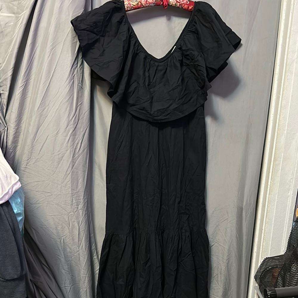Millie Resort & Travel Black Dress